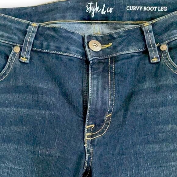 Style & Co Curvy Fit Boot-Leg Jeans in Size 8 - Picture 2 of 10